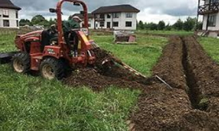 Копка траншей для водопровода в октябрьском: цена за метр от 947 руб.